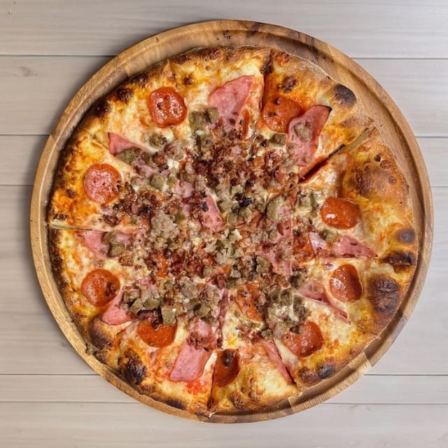 Meat Lovers Pizza Family.